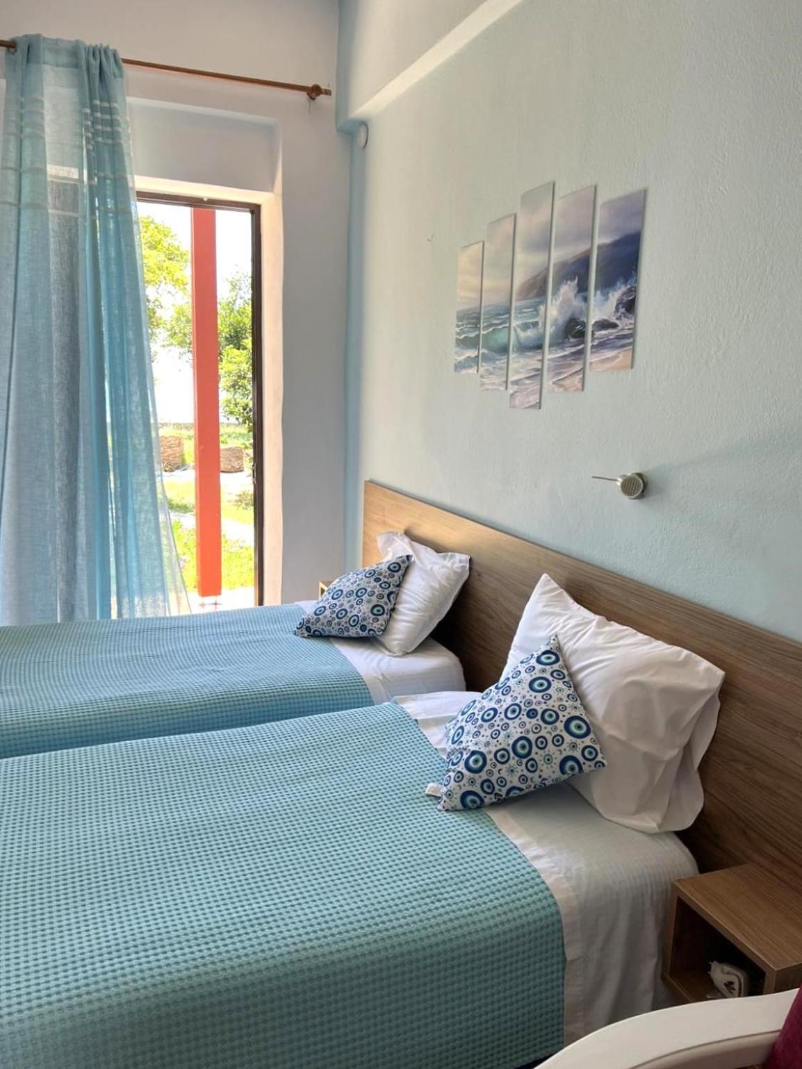 Milos Studios & Beach House 크랭고카스텔론 외부 사진