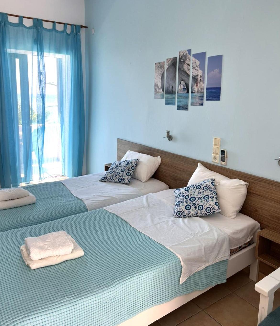 Milos Studios & Beach House 크랭고카스텔론 외부 사진