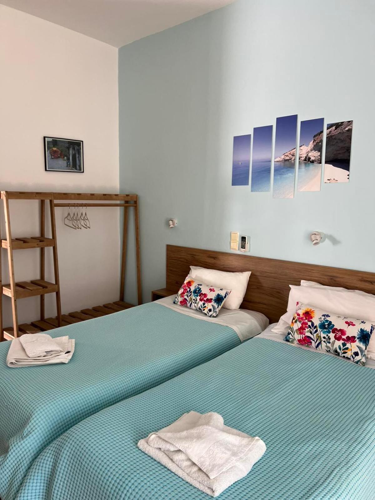 Milos Studios & Beach House 크랭고카스텔론 외부 사진